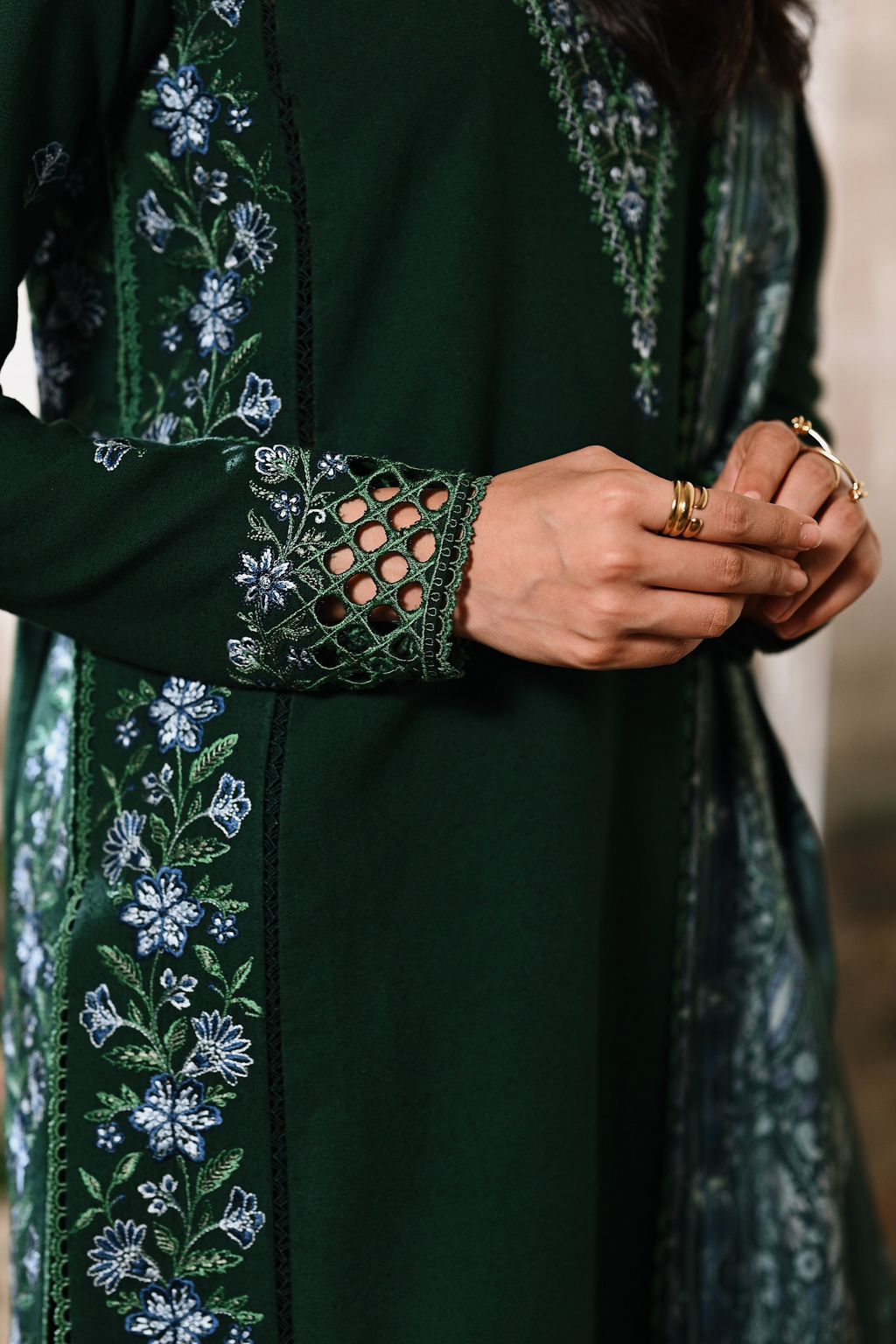 DEEP GREEN LUXURY - Zaib