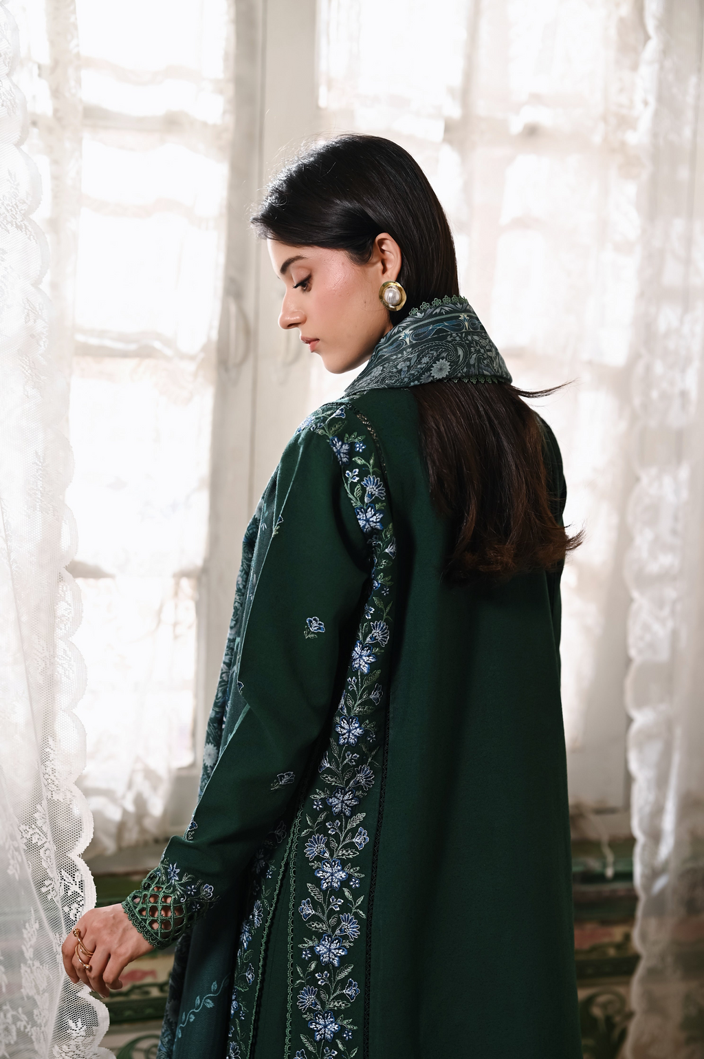 DEEP GREEN LUXURY - Zaib